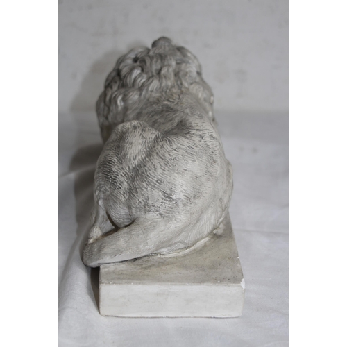 324 - CONOVA STONE LION FIGURE 
30 X 10 X 14CM