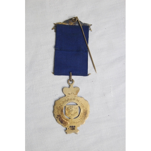 568 - SILVER & ENAMEL MASONIC BUFFALO MEDAL/JEWEL, BIRMINGHAM 1923, 1923 INSCRIPTION - 32.93 GRAMS INC RIB... 