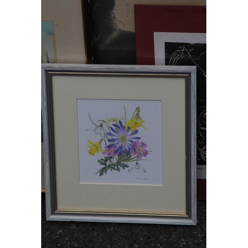 121 - QUANTITY OF VARIOUS ART
37 X 27CM