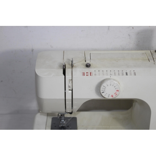288 - VINTAGE JANOME MODEL JF 1004 SEWING MACHINE