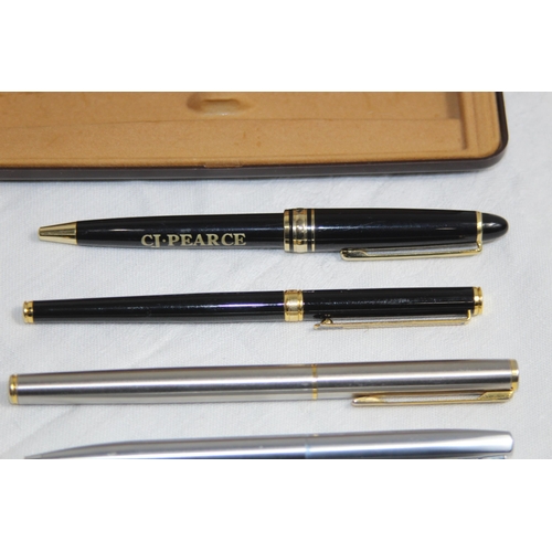 727 - QUANTITY OF PENS