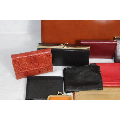 328 - LARGE QUANTITY OF LEATHER PURSES ETC