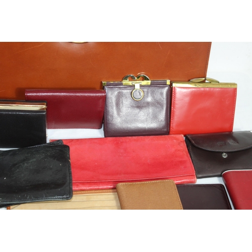 328 - LARGE QUANTITY OF LEATHER PURSES ETC