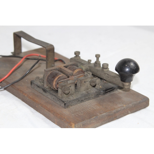 356 - WWII MORSE CODE SET UP