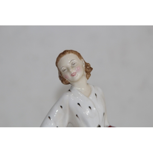 659 - ROYAL DOULTON THE ERMINE COAT FIGURINE 
18CM