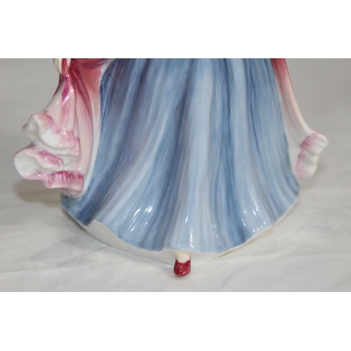 662 - ROYAL DOULTON AMY FIGURINE
20CM