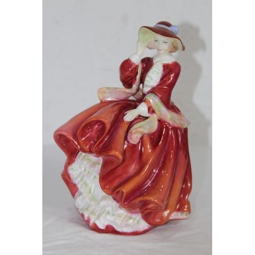 663 - ROYAL DOULTON TOP O' THE HILL FIGURINE
21CM