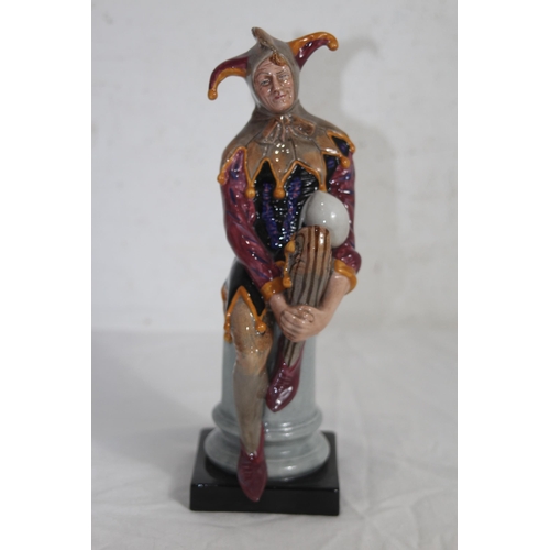 667 - ROYAL DOULTON THE JESTER FIGURINE
24CM