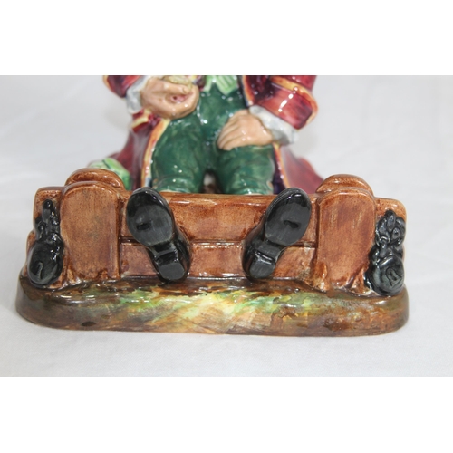 676 - ROYAL DOULTON IN THE STOCKS FIGURINE
14 X 14CM