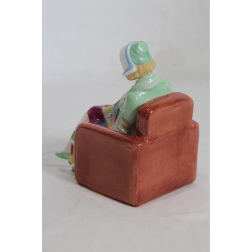 677 - ROYAL DOULTON PATCH WORK QUILT FIGURINE
17CM