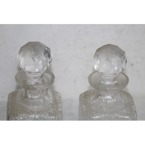 731 - VINTAGE TANTULUS 
28 X 14 X 31CM