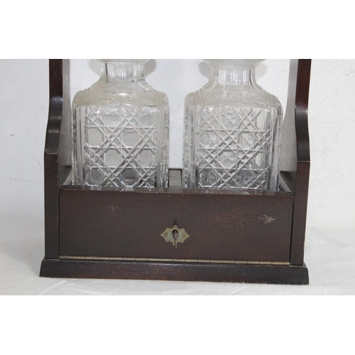 731 - VINTAGE TANTULUS 
28 X 14 X 31CM