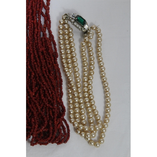 737 - QUANTITY OF GOOD VINTAGE AND MODERN COSTUME NECKLACES