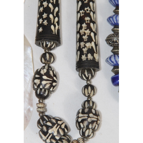 738 - QUANTITY OF GOOD VINTAGE AND MODERN COSTUME NECKLACES