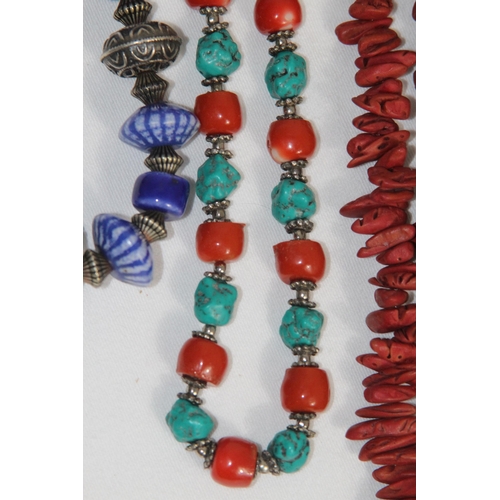 738 - QUANTITY OF GOOD VINTAGE AND MODERN COSTUME NECKLACES
