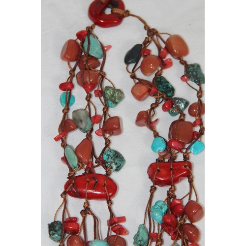 740 - QUANTITY OF GOOD VINTAGE AND MODERN COSTUME NECKLACES