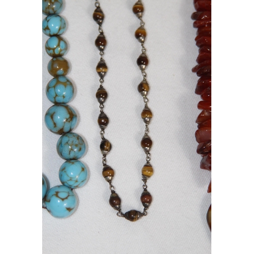 740 - QUANTITY OF GOOD VINTAGE AND MODERN COSTUME NECKLACES