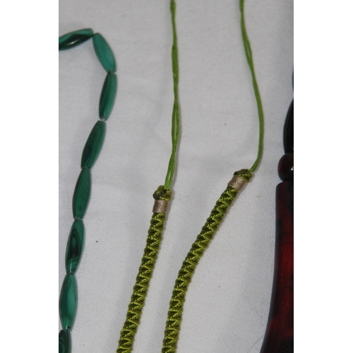 740 - QUANTITY OF GOOD VINTAGE AND MODERN COSTUME NECKLACES