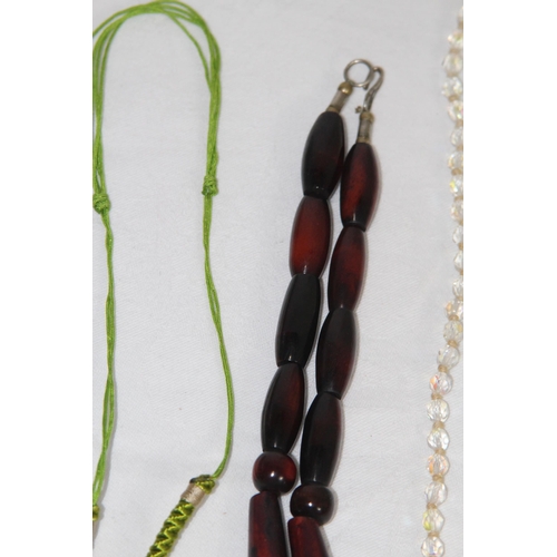 740 - QUANTITY OF GOOD VINTAGE AND MODERN COSTUME NECKLACES