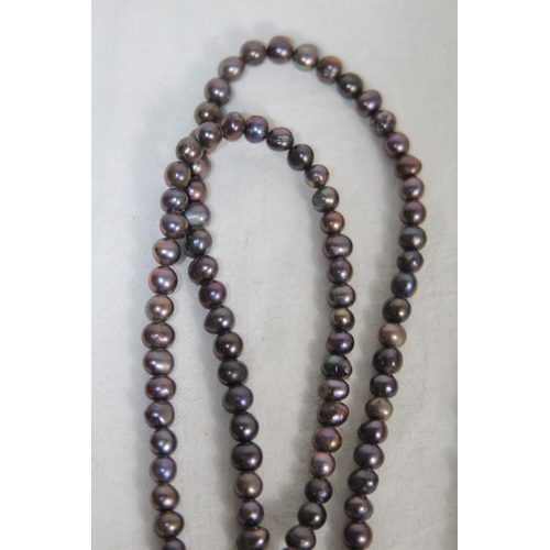 743 - QUANTITY OF GOOD VINTAGE AND MODERN COSTUME NECKLACES