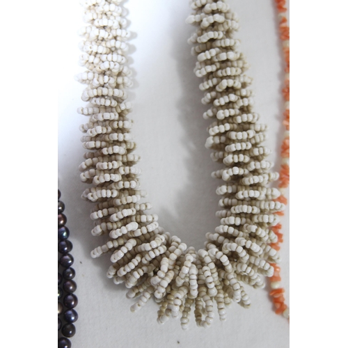 743 - QUANTITY OF GOOD VINTAGE AND MODERN COSTUME NECKLACES