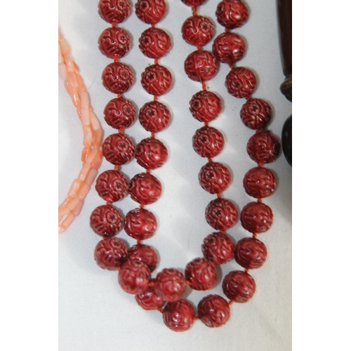 743 - QUANTITY OF GOOD VINTAGE AND MODERN COSTUME NECKLACES