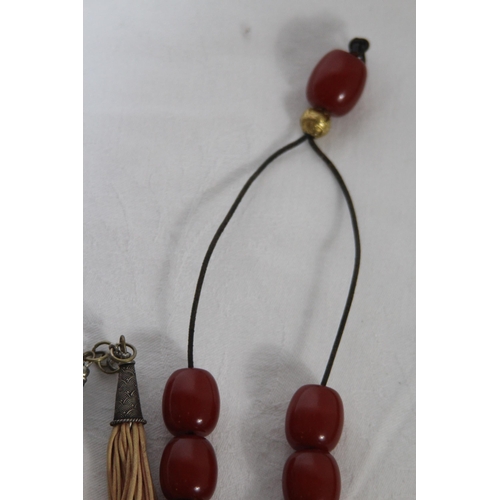 744 - QUANTITY OF GOOD VINTAGE AND MODERN COSTUME NECKLACES