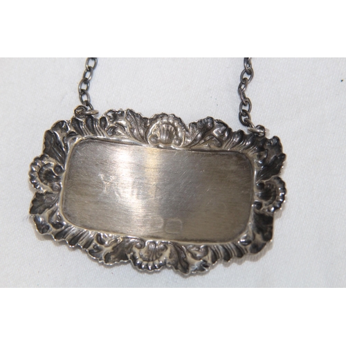 902 - THREE HALLMARKED SILVER DECANTER LABELS - 41.5G - LONDON 1977 + 1978 - ALAN WEISROSE