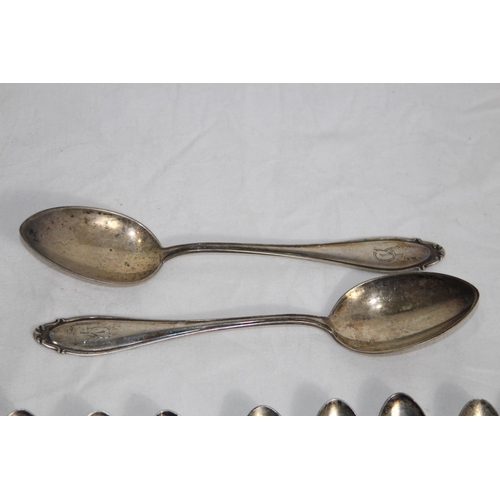 908 - QUANTITY OF 800 GRADE SILVER CUTLERY - 418G