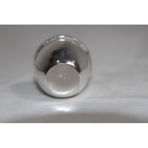 909 - HALLMARKED SILVER CRUET SET - 93.20G - BIRMINGHAM 1887