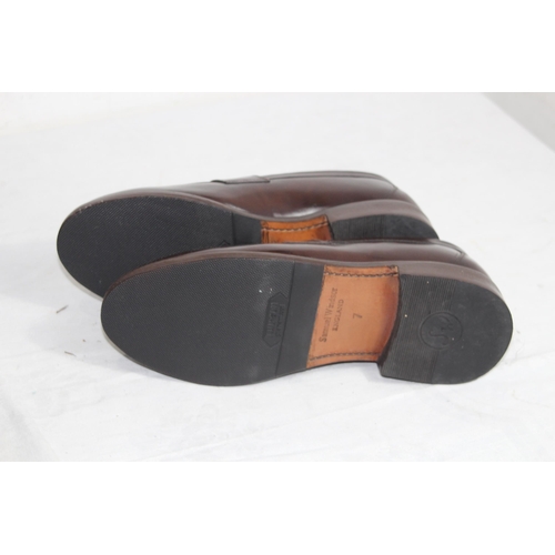 385 - TWO PAIRS OF SAMUAL WINDSOR LOAFERS - SIZE 7