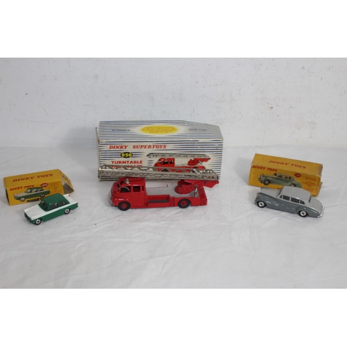 504 - QUANTITY OF DINKY COLLECTABLE TOYS x3