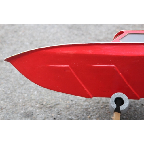 506 - LARGE VINTAGE MODEL MOTOR BOAT 
80 X 30CM