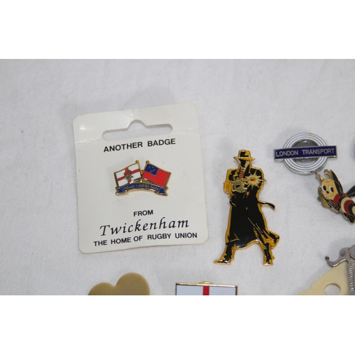 752 - SELECTION OF VINTAGE & OTHER BADGES