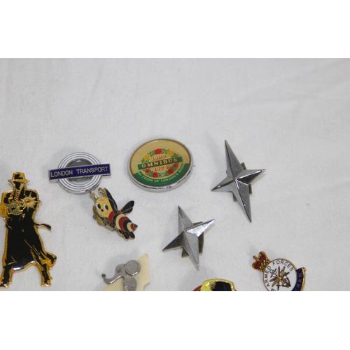 752 - SELECTION OF VINTAGE & OTHER BADGES