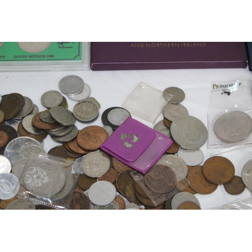 812 - LARGE QTY OF BRITISH AND WORLD COINS