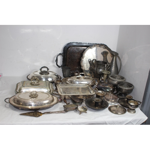 417 - LARGE QTY OF QUALITY SILVER PLATED PIECES INC ENTREE DISHES & OTHER METALWARE