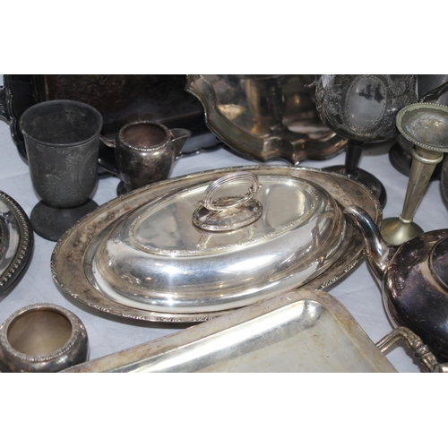 417 - LARGE QTY OF QUALITY SILVER PLATED PIECES INC ENTREE DISHES & OTHER METALWARE