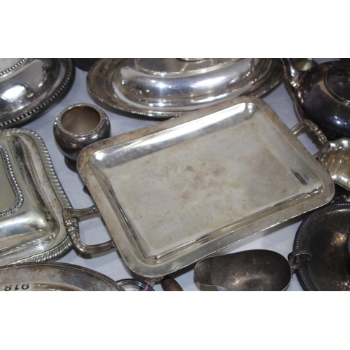 417 - LARGE QTY OF QUALITY SILVER PLATED PIECES INC ENTREE DISHES & OTHER METALWARE