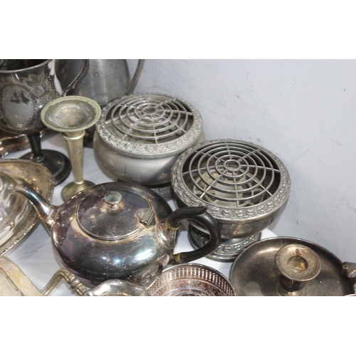 417 - LARGE QTY OF QUALITY SILVER PLATED PIECES INC ENTREE DISHES & OTHER METALWARE