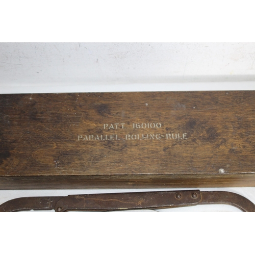 430 - QUANTITY OF TOOLS INCLUDING VINTAGE EXAMPLES AND A WOODEN CASED PARALLEL ROLLING RULE ETC