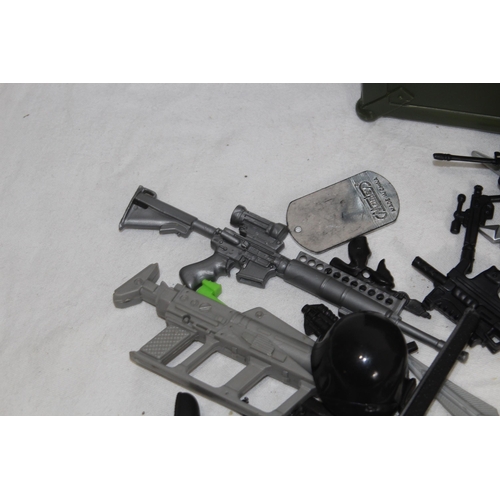 539 - VINTAGE ACTION MAN FOOT LOCKER WITH LARGE QUANTITY OF ACTION MAN WEAPONS & ACCESSORIES