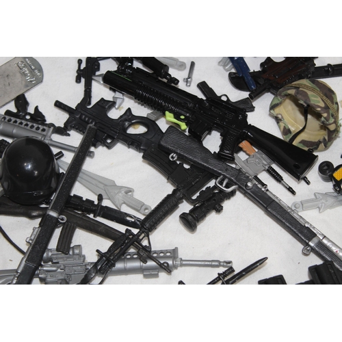 539 - VINTAGE ACTION MAN FOOT LOCKER WITH LARGE QUANTITY OF ACTION MAN WEAPONS & ACCESSORIES