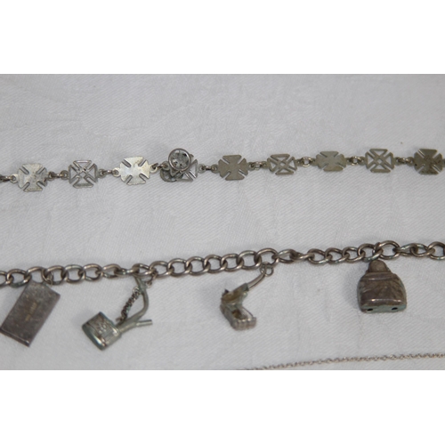 859 - QUANTITY OF SILVERY JEWELLERY - 19.30G