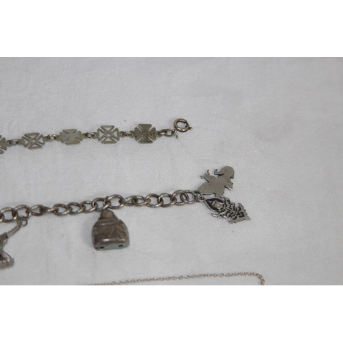 859 - QUANTITY OF SILVERY JEWELLERY - 19.30G