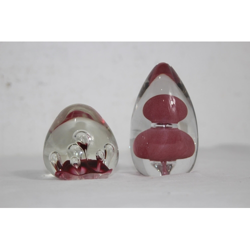 227 - BOHEMIAM BLUE CRYSTAL BOWL, WEDGWOOD AND OTHER CRYSTAL AND GLASS ITEMS