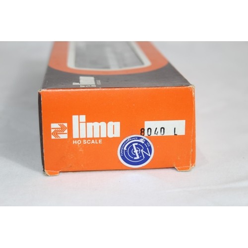 530 - BOXED MODEL TRAIN LIMA 8040L