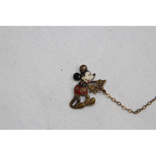 769 - VERY EARLY & RARE DISNEY ENAMEL BADGE DUO OF MICKEY MOUSE AND DONALD DUCK, MARKED WITH EARLY WD MARK
