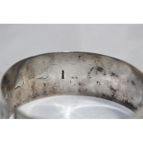 864 - SILVER BRACELET 34.31 GRAMS