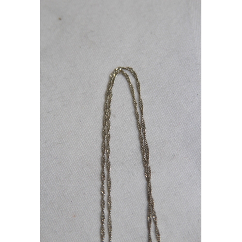 869 - SILVER LOCKET NECKLACE